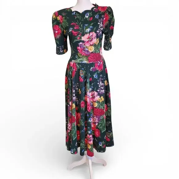 Vintage 80's Forest Green Floral A Line Fit and Flare Half Sleeve Midi Dress - Picture 1 of 12
